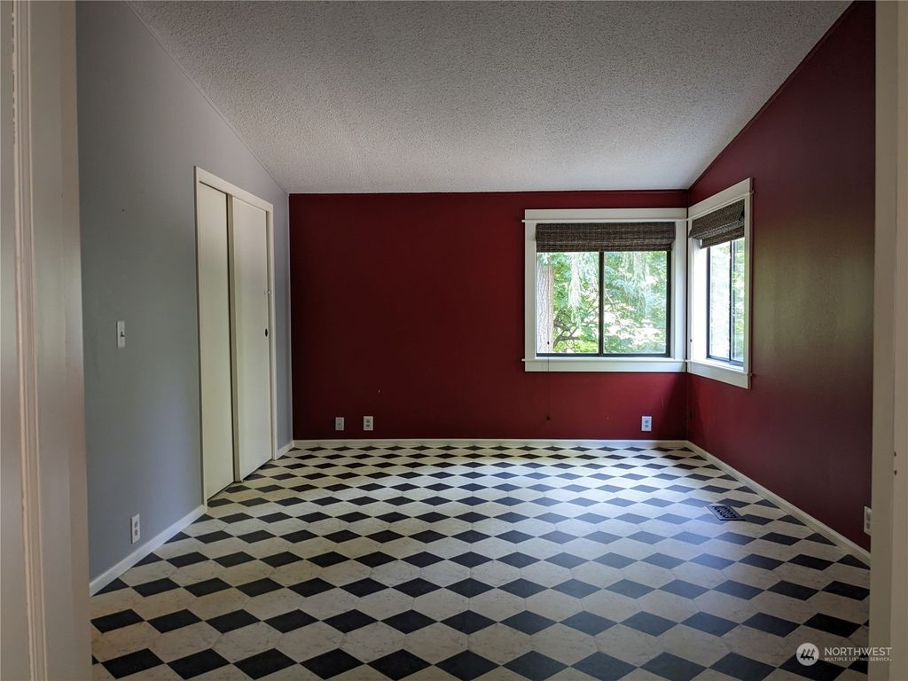 listing image 9365921096995417676