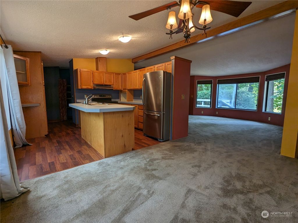 listing image 9363889832525621702