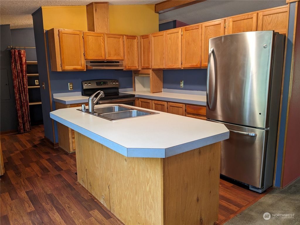 listing image 9360542786836214888