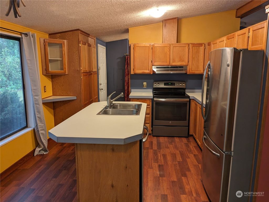listing image 9367303261434259121