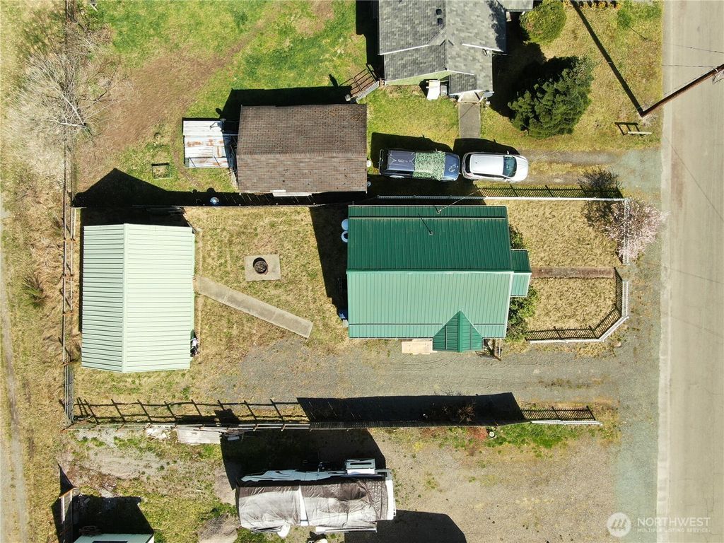 Photo of 925 Montague Avenue, Darrington, WA 98241 (MLS # 2356023)
