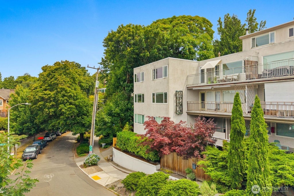 Photo of 632 13th Avenue E #19, Seattle, WA 98102 (MLS # 2560496)