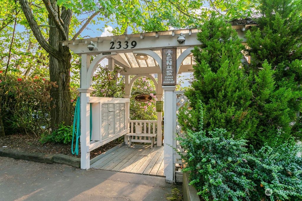 Photo of 2339 Fairview Avenue E #H, Seattle, WA 98102 (MLS # 2101865)