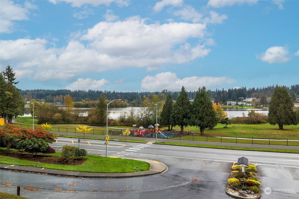 Photo of 23505 Lakeview Drive #C-201, Mountlake Terrace, WA 98043 (MLS # 2310081)