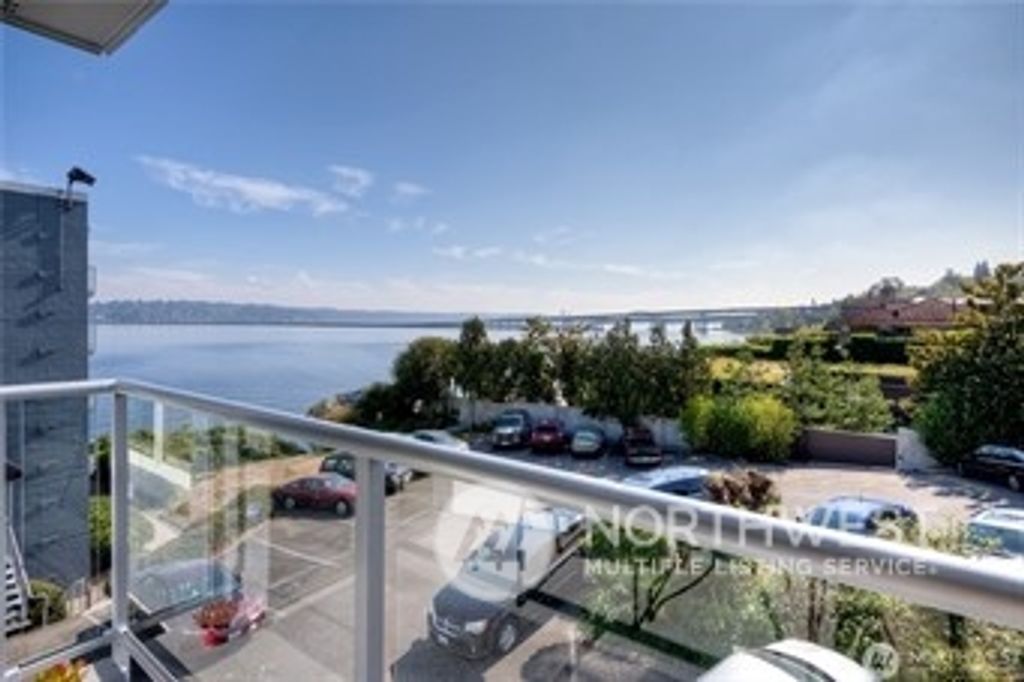 Photo of 720 Lakeside Avenue S #304, Seattle, WA 98144 (MLS # 2211921)