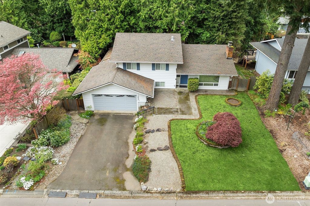 Photo of 12030 NE 67th Street, Kirkland, WA 98033 (MLS # 2513052)