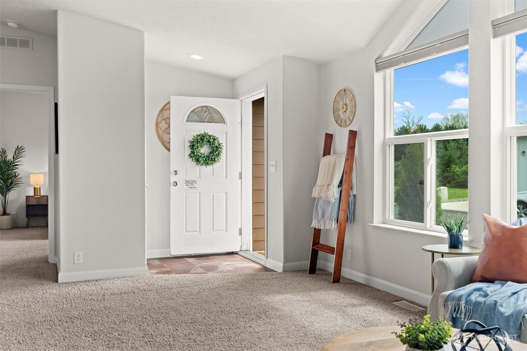 Photo of 13814 21st Ave Ave E, Tacoma, WA 98445 (MLS # 2483665)