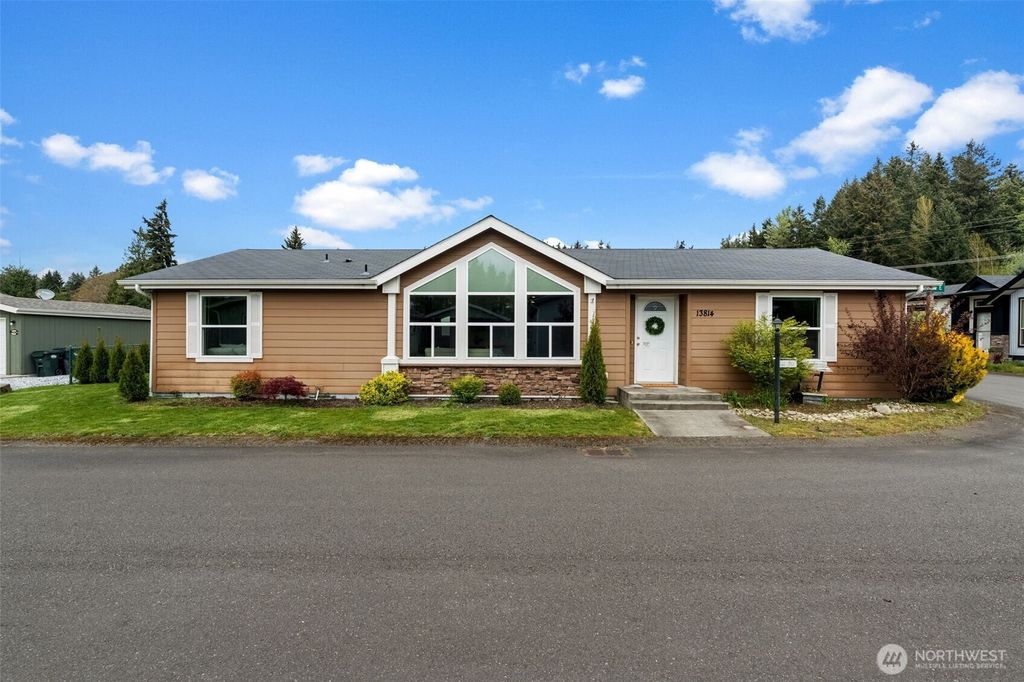 Photo of 13814 21st Ave Ave E, Tacoma, WA 98445 (MLS # 2483665)