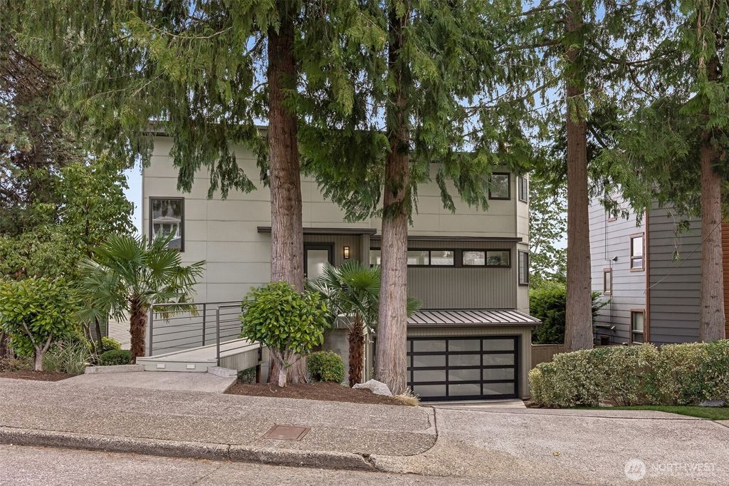 Photo of 6214 52nd Avenue NE, Seattle, WA 98115 (MLS # 2434781)