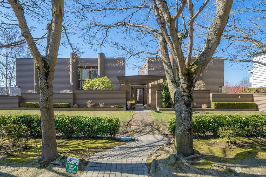 Photo of 3003 14th Avenue W #102, Seattle, WA 98119 (MLS # 2046975)