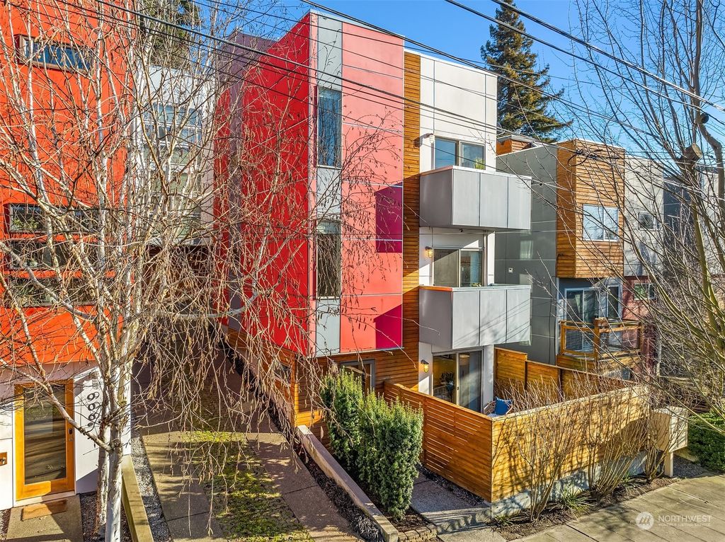 Photo of 910 29th Avenue S, Seattle, WA 98144 (MLS # 2324308)