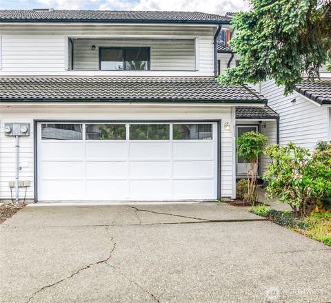 Photo of 4201 NE 5th Street #4117, Renton, WA 98059 (MLS # 2515312)