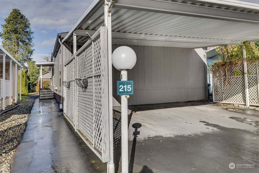 Photo of 5900 64th Street NE #215, Marysville, WA 98270 (MLS # 2313282)