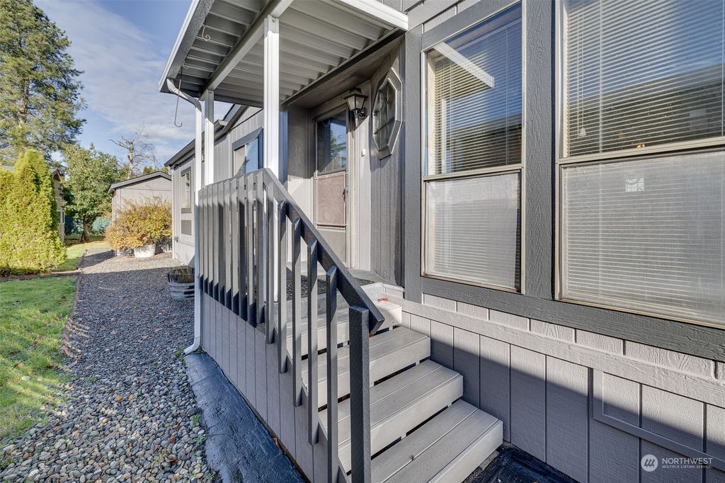 Photo of 5900 64th Street NE #215, Marysville, WA 98270 (MLS # 2313282)