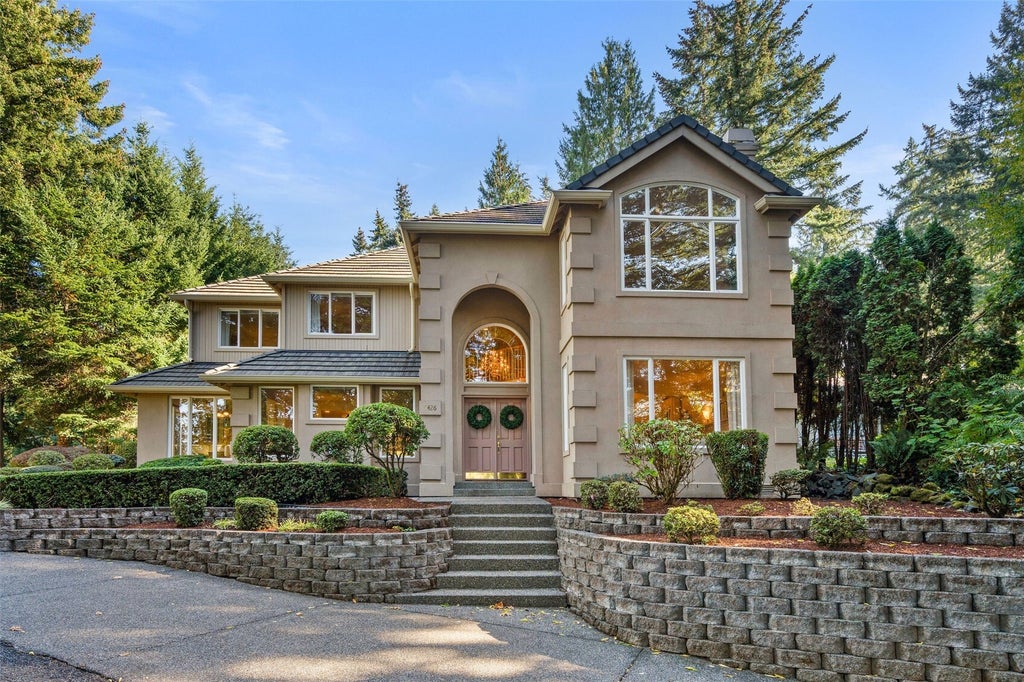 Photo of 5426 Lake Washington Boulevard SE, Bellevue, WA 98006 (MLS # 2595049)