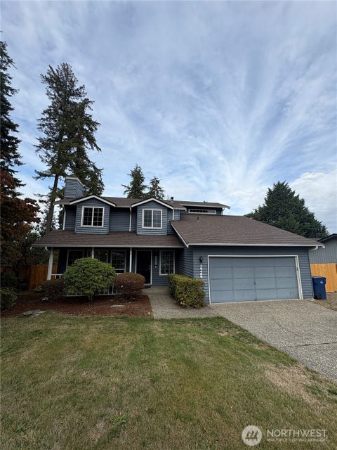 Photo of 15406 SE 176th Place, Renton, WA 98058 (MLS # 2590919)