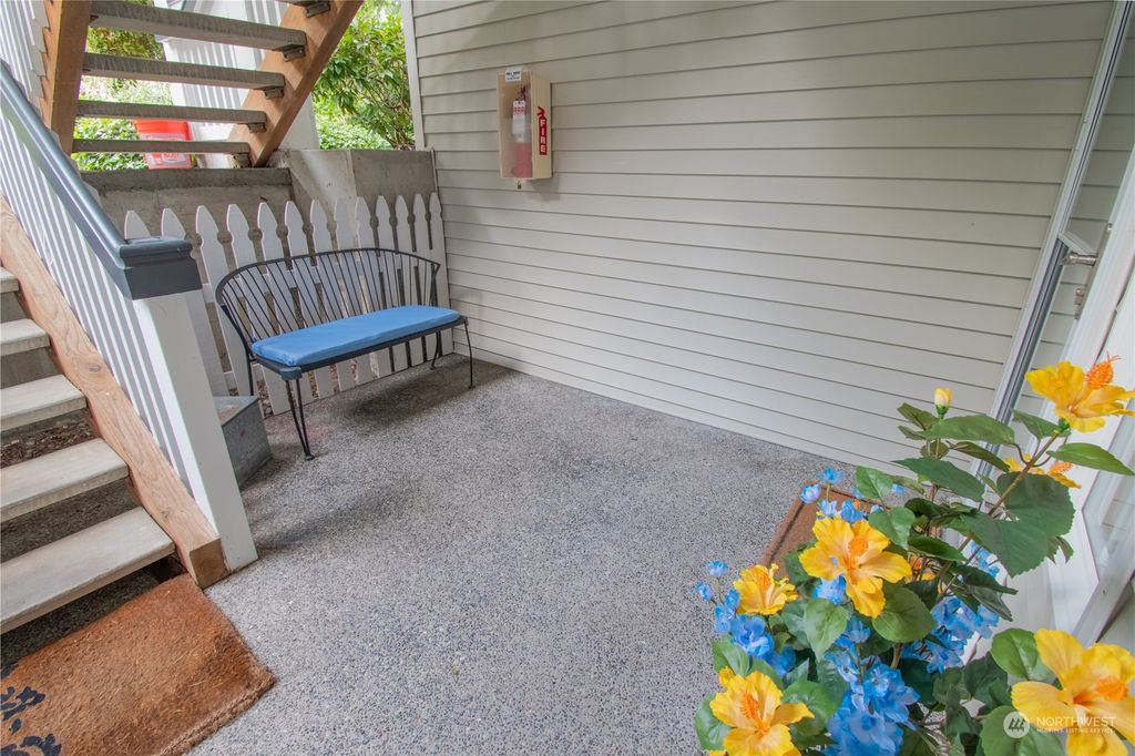 Photo of 17204 123rd Place NE #N101, Bothell, WA 98011 (MLS # 2229899)