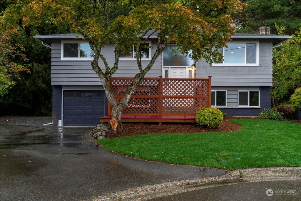 Photo of 16207 66th Avenue W, Lynnwood, WA 98037 (MLS # 2013475)