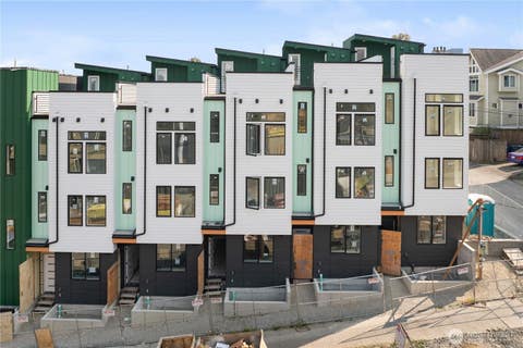 Photo of 1825 E Pine Street, Seattle, WA 98122 (MLS # 2565683)