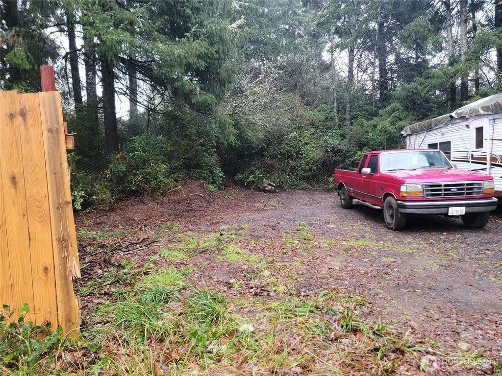 Photo of 1543 Dicks Lane, Westport, WA 98595 (MLS # 2461447)