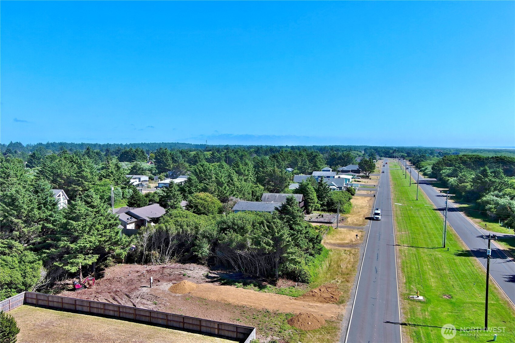 538 Ocean Shores Boulevard NW