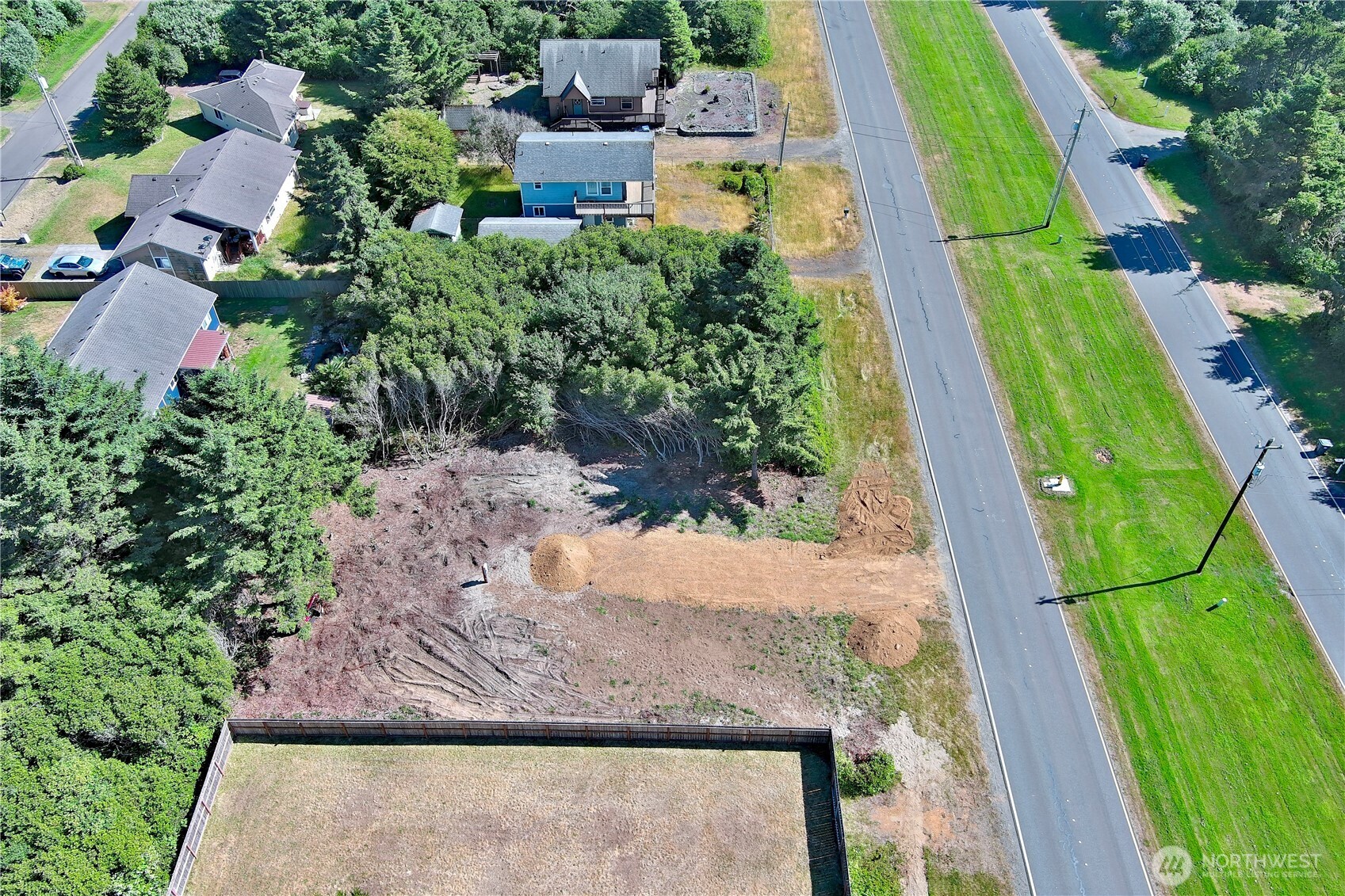 538 Ocean Shores Boulevard NW