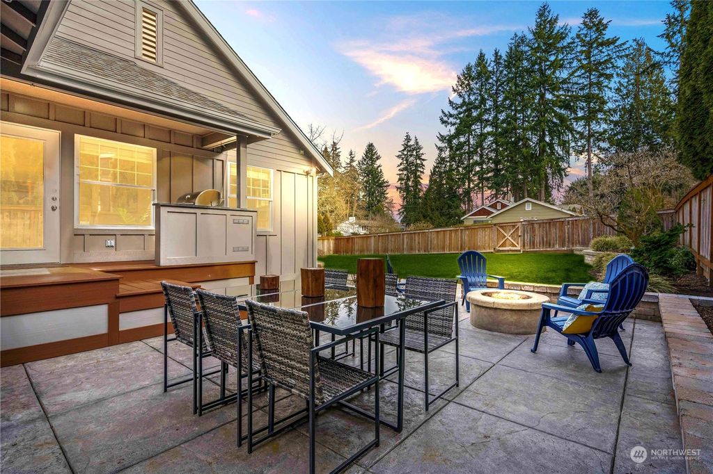 Photo of 7705 NE 167th Street, Kenmore, WA 98028 (MLS # 2036331)