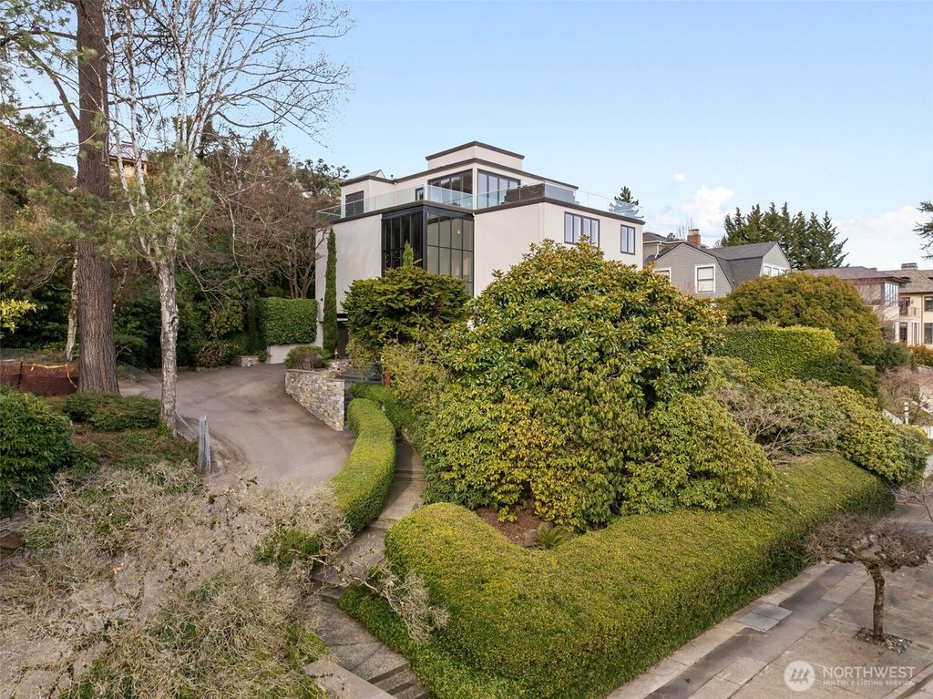Photo of 1101 McGilvra Boulevard E, Seattle, WA 98112 (MLS # 2318967)