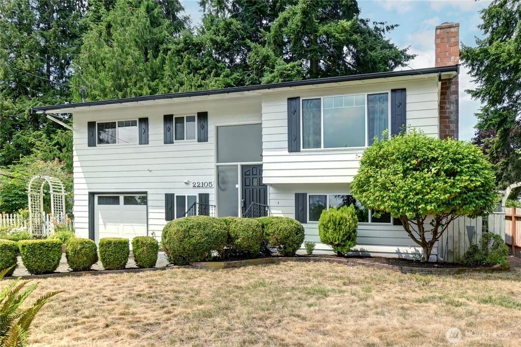 Photo of 22105 78th Place W, Edmonds, WA 98026 (MLS # 2568180)