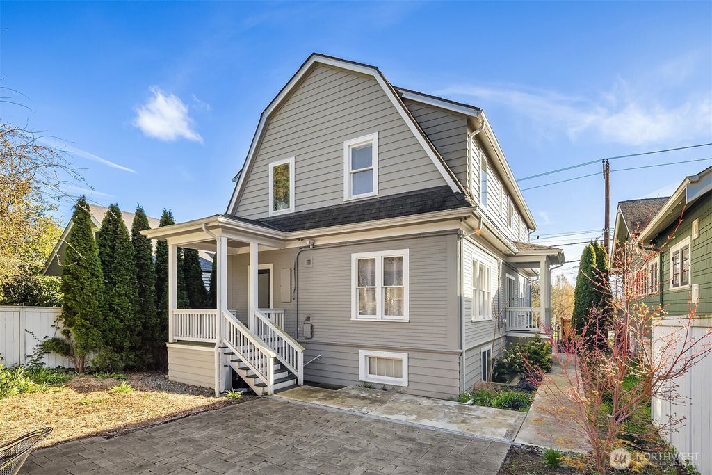Photo of 250 NE 50th Street, Seattle, WA 98105 (MLS # 2498428)