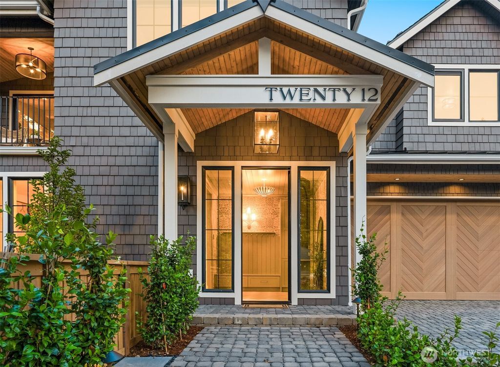 Photo of 2012 9th Street W, Kirkland, WA 98033 (MLS # 2428793)