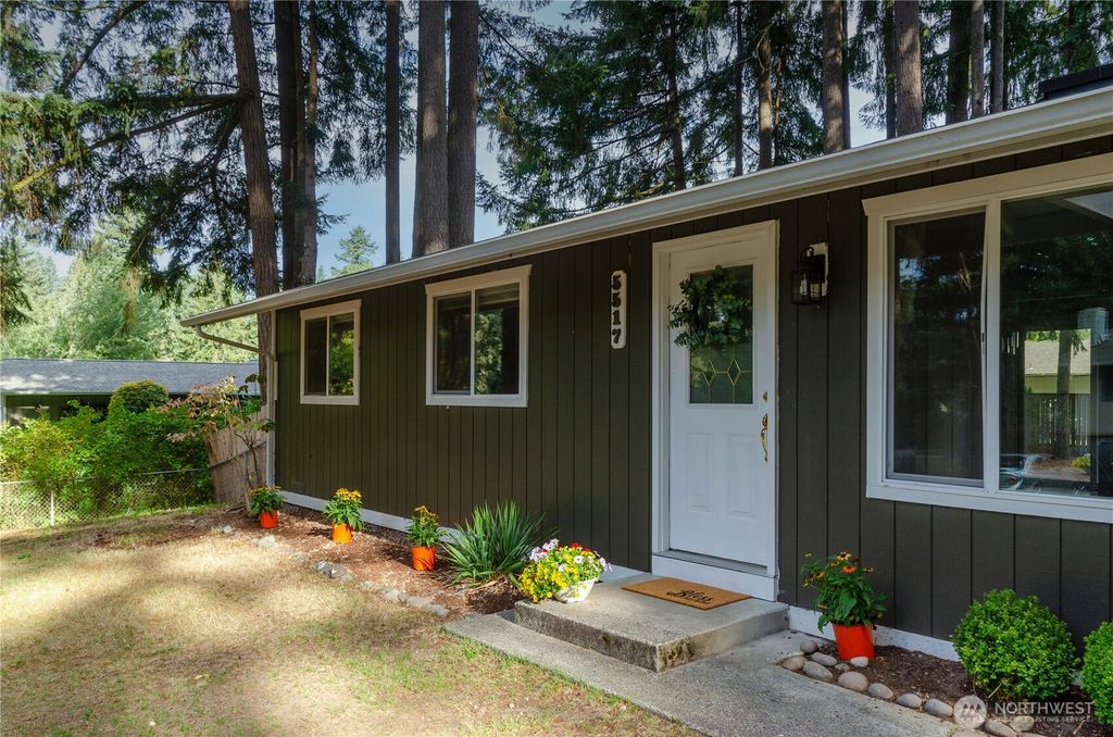 Photo of 5517 Huntwick Drive NW, Gig Harbor, WA 98335 (MLS # 2465727)