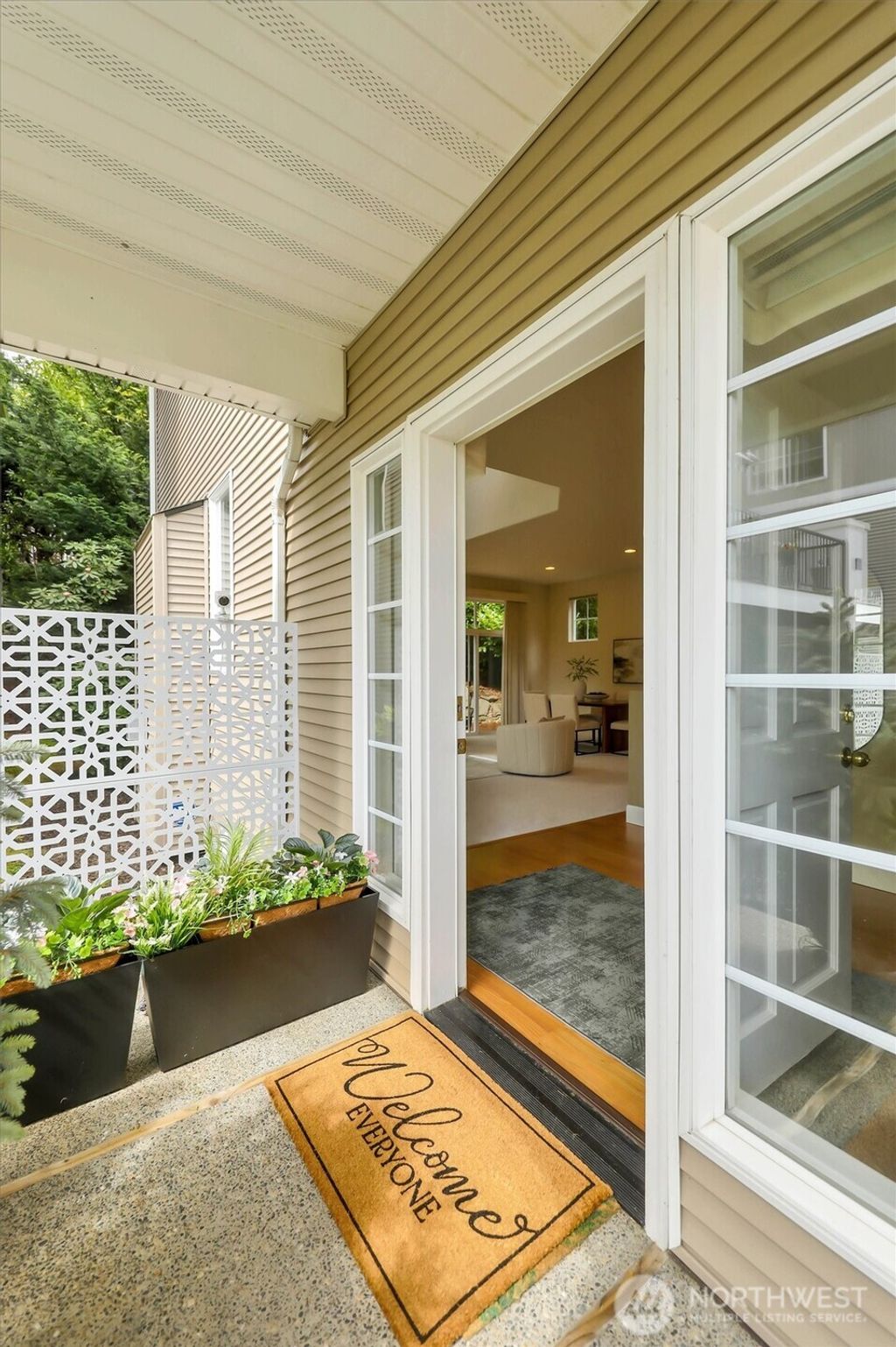 Photo of 2401 132nd Avenue SE, Bellevue, WA 98005 (MLS # 2497296)