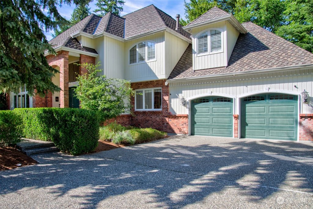 Photo of 16614 SE 50th Place, Bellevue, WA 98006 (MLS # 2141008)