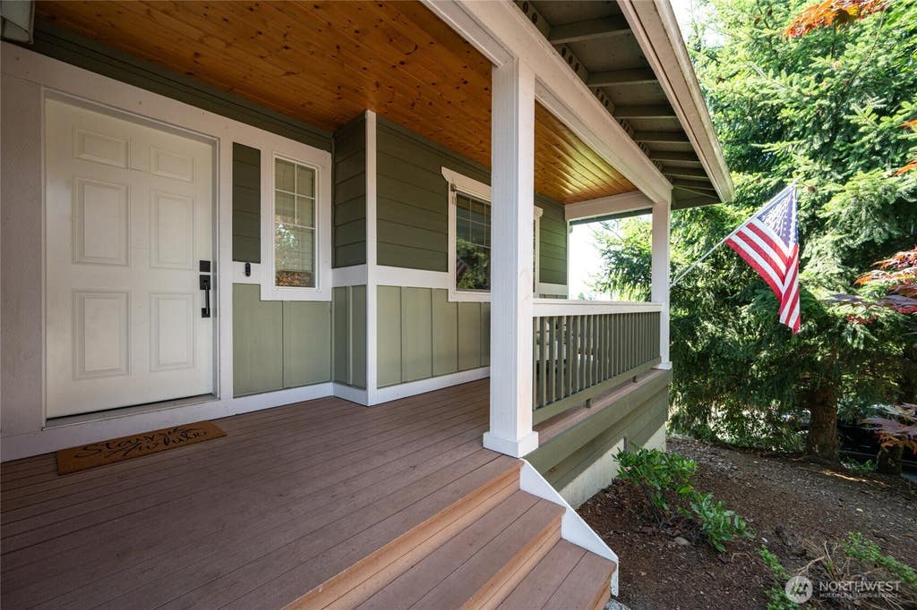 Photo of 3420 Barry Place, Mount Vernon, WA 98274 (MLS # 2561997)