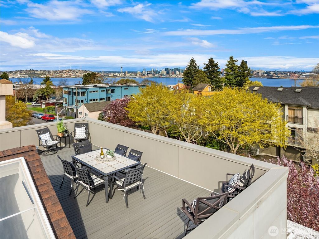Photo of 1633 B California Avenue SW, Seattle, WA 98116 (MLS # 2354160)