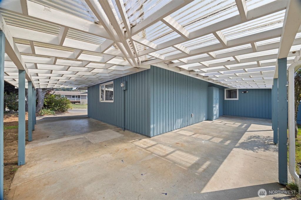 Photo of 403 17th Street, Lynden, WA 98264 (MLS # 2457138)