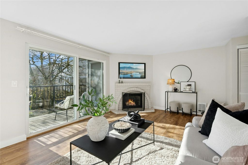 Photo of 14324 126th Avenue NE #C201, Kirkland, WA 98034 (MLS # 2470342)