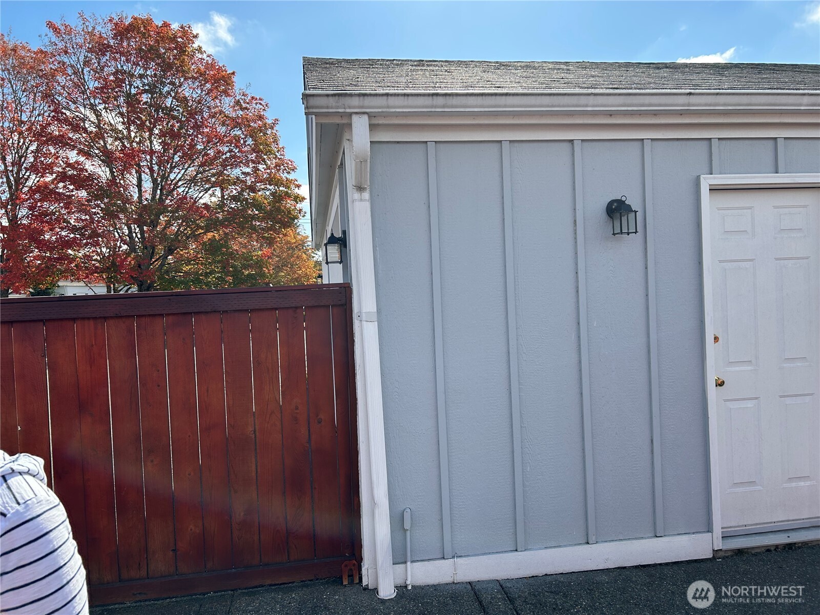 6423 Motor Avenue SW 3