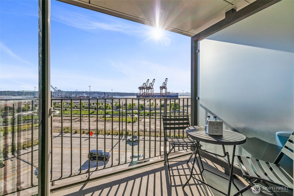 Photo of 590 1st Avenue S #603, Seattle, WA 98104 (MLS # 2521388)