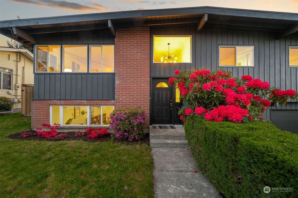 Photo of 10423 60th Avenue S, Seattle, WA 98178 (MLS # 2231614)