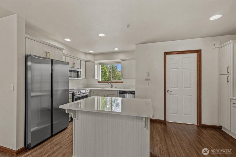 527 Neff Circle