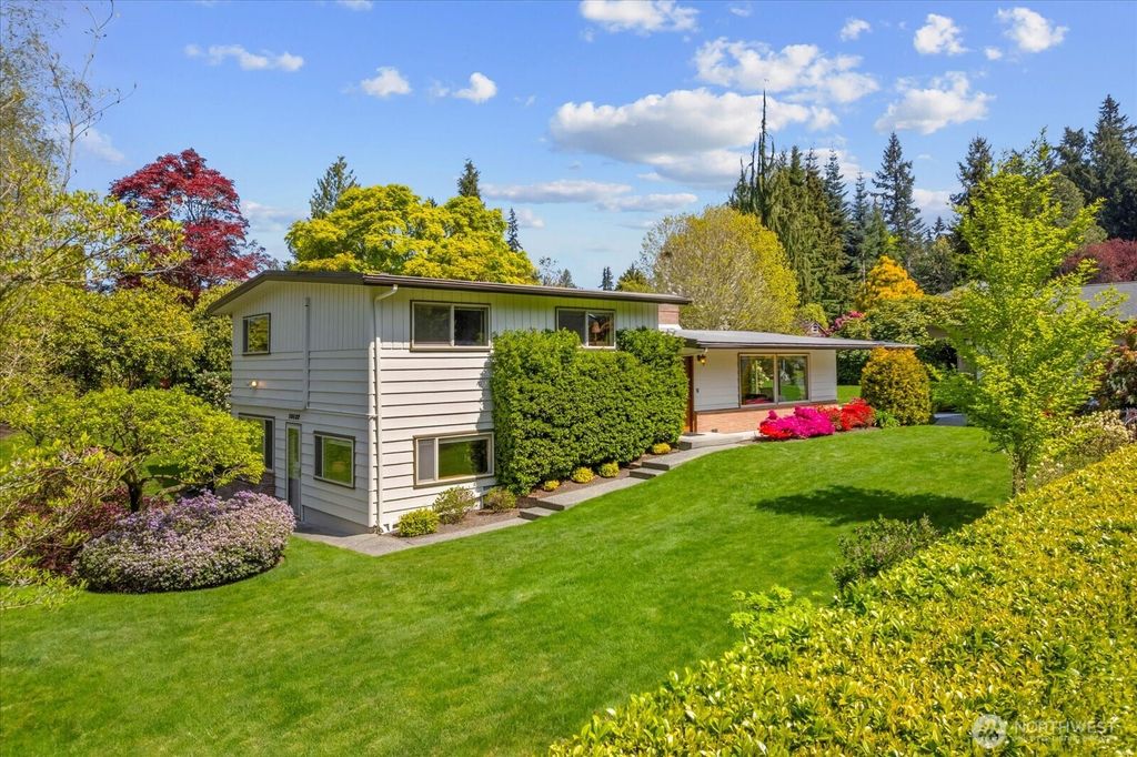 Photo of 19127 92nd Avenue W, Edmonds, WA 98020 (MLS # 2366277)