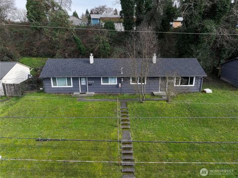 Photo of 3224 Halverson Avenue, Bremerton, WA 98310 (MLS # 2476989)