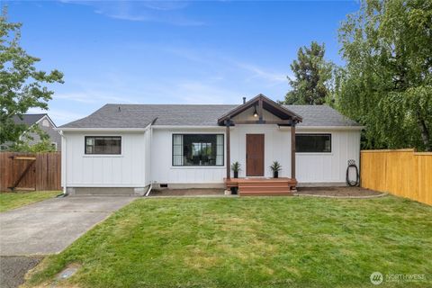 314 4th St. Steilacoom WA 98388