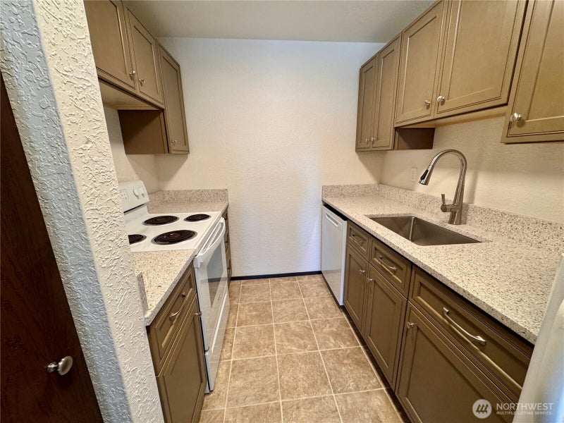 1125 N 13th  (LOT F) N LOT F