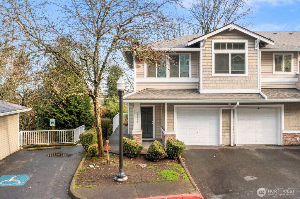 Photo of 21430 40th Place S #A, Tukwila, WA 98198 (MLS # 2454525)
