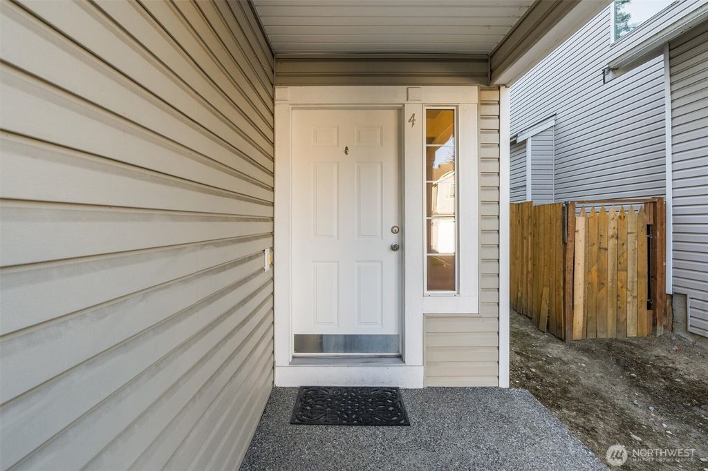 Photo of 2903 Gibson Road #4, Everett, WA 98204 (MLS # 2409305)