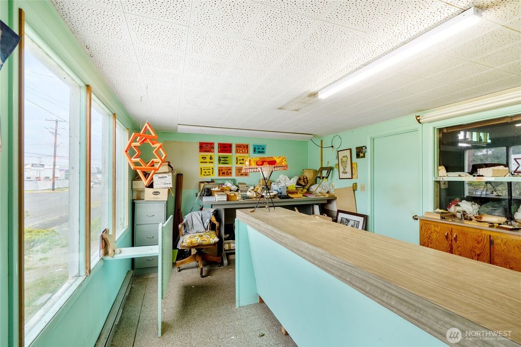 Photo of 315 W Wynooche Avenue, Montesano, WA 98563 (MLS # 2485801)