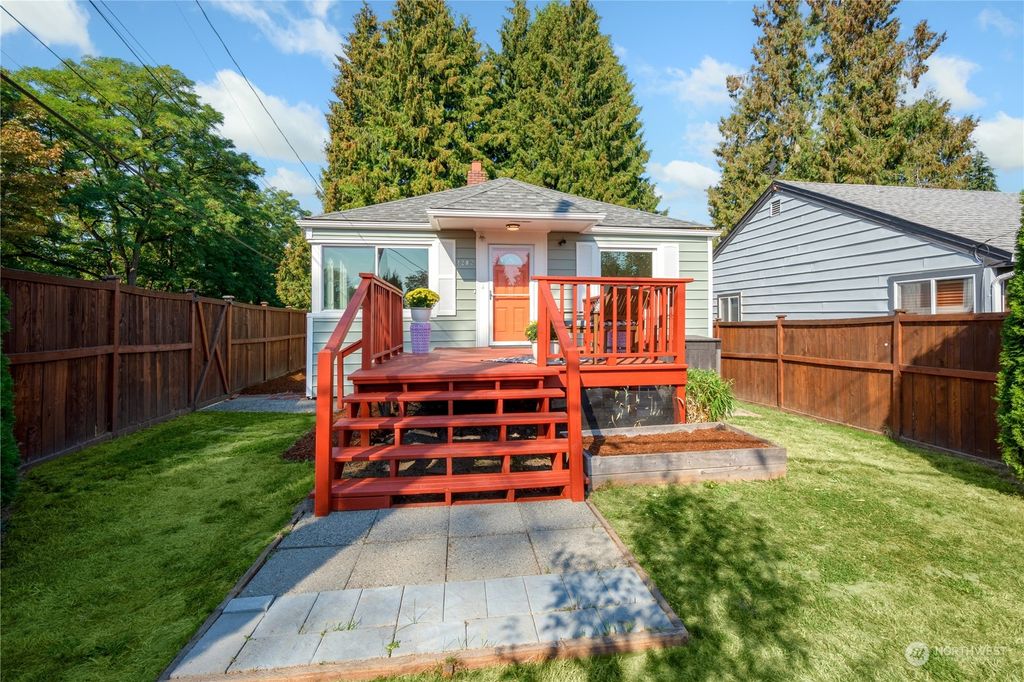 Photo of 4202 S 122nd Street, Tukwila, WA 98168 (MLS # 1994949)